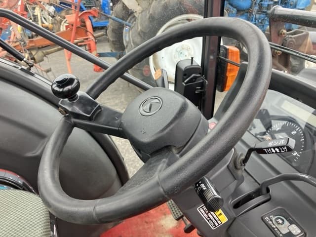 Tractor — Auction (lot 8462-2059)
