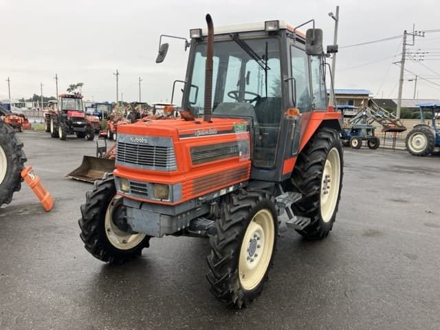 Tractor — Auction (lot 8462-2060)
