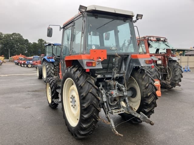 Tractor — Auction (lot 8462-2060)