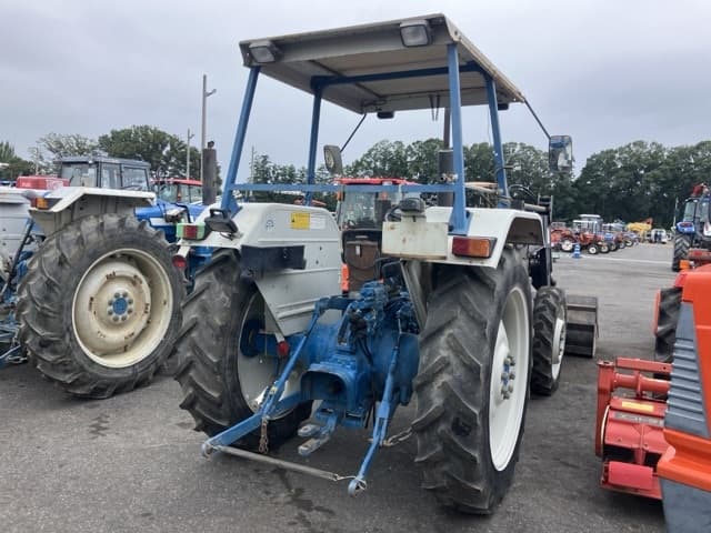 Tractor — Auction (lot 8462-2064)