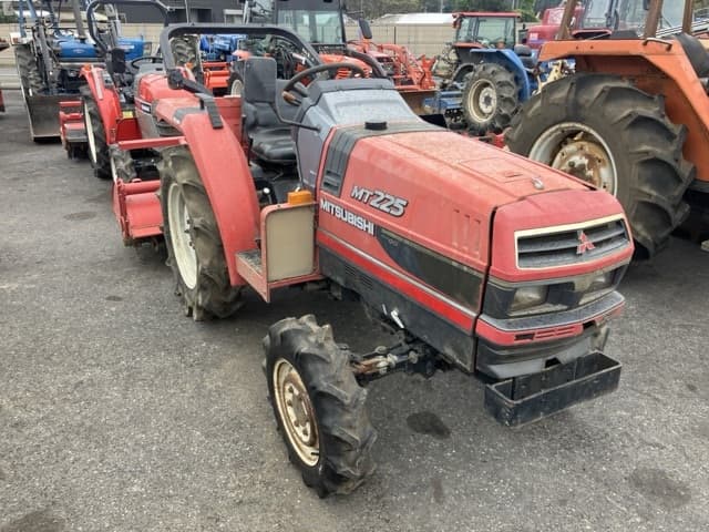 Tractor — Auction (lot 8462-2066)
