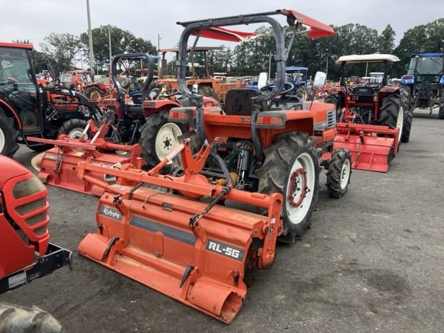 Tractor — Auction (lot 8462-2069)
