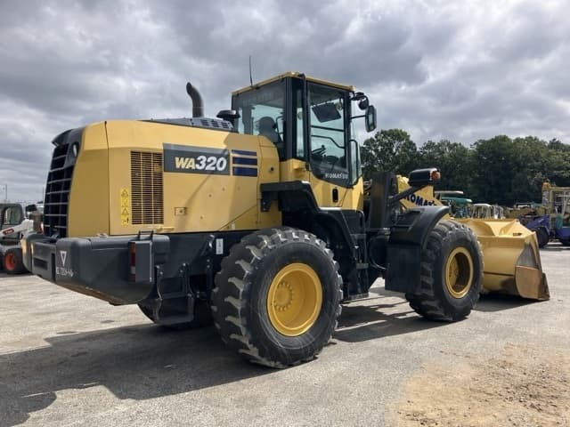 WHEEL LOADER — Auction (lot 8462-207)