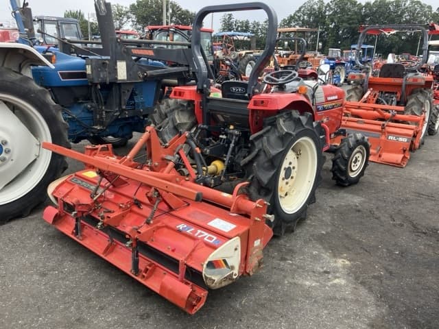 Tractor — Auction (lot 8462-2071)