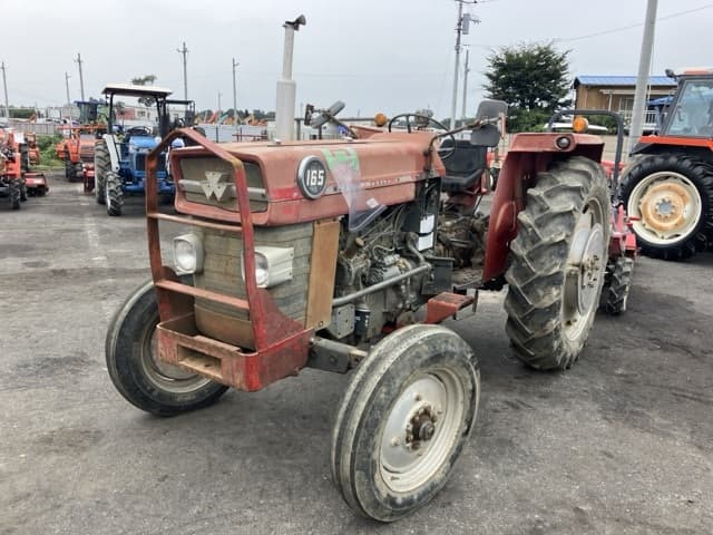 Tractor — Auction (lot 8462-2073)