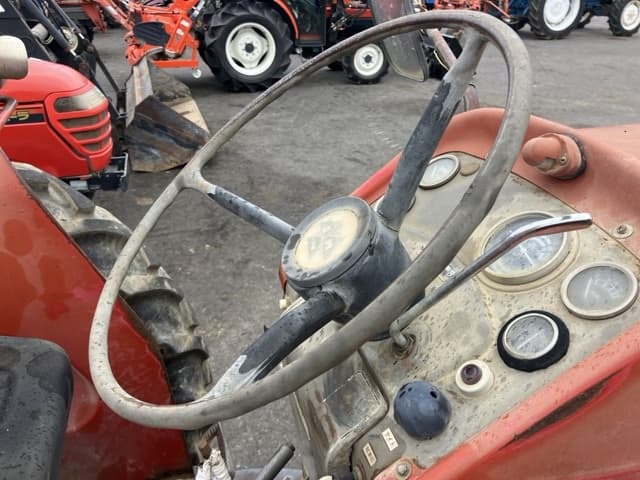 Tractor — Auction (lot 8462-2073)