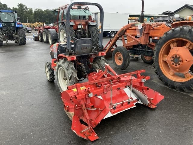 Tractor — Auction (lot 8462-2075)
