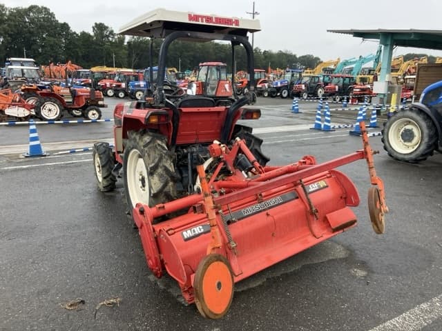 Tractor — Auction (lot 8462-2080)