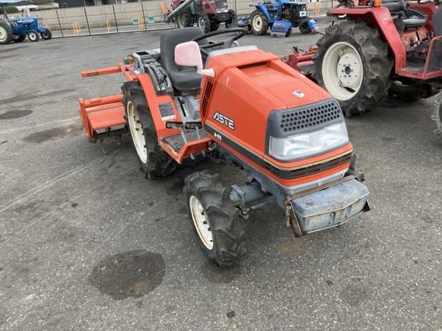 Tractor — Auction (lot 8462-2084)