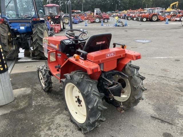 Tractor — Auction (lot 8462-2087)