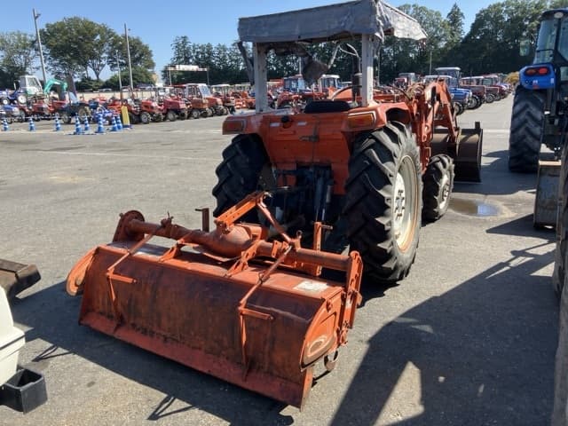 Tractor — Auction (lot 8462-2090)