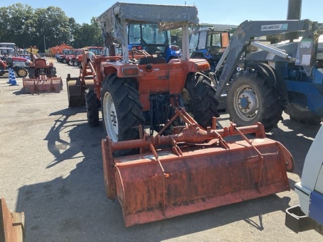 Tractor — Auction (lot 8462-2090)