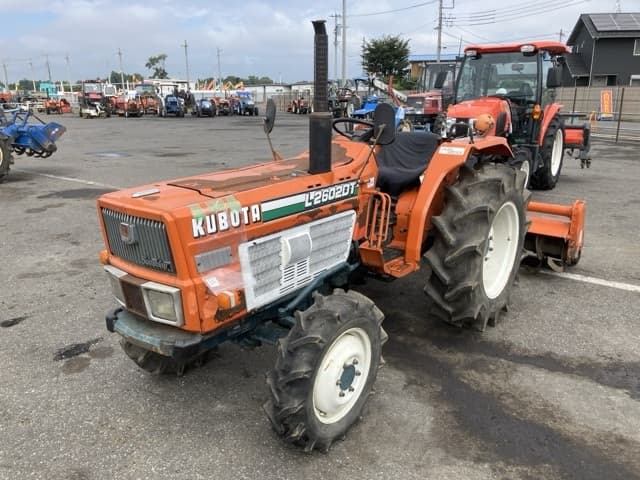 Tractor — Auction (lot 8462-2091)