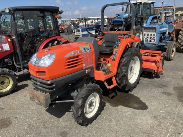 Tractor — Auction (lot 8462-2094)