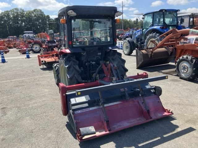 Tractor — Auction (lot 8462-2103)