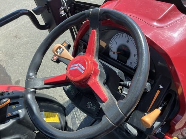 Tractor — Auction (lot 8462-2103)