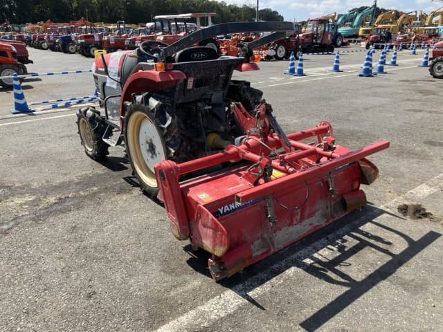 Tractor — Auction (lot 8462-2104)