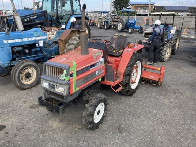 Tractor — Auction (lot 8462-2105)