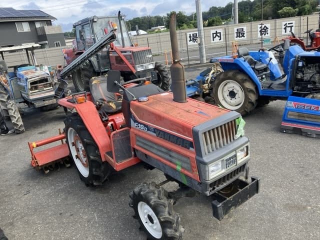 Tractor — Auction (lot 8462-2105)