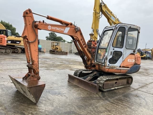 MINI EXCAVATOR — Auction (lot 8462-211)