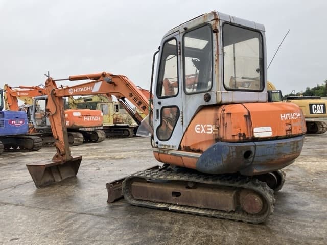MINI EXCAVATOR — Auction (lot 8462-211)