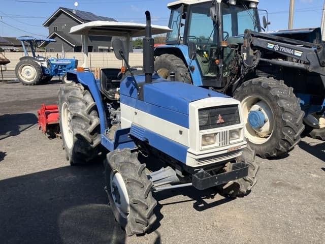 Tractor — Auction (lot 8462-2116)