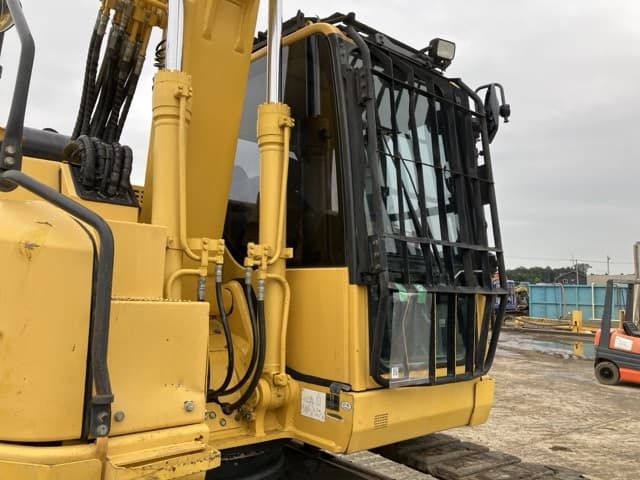 EXCAVATOR — Auction (lot 8462-216)