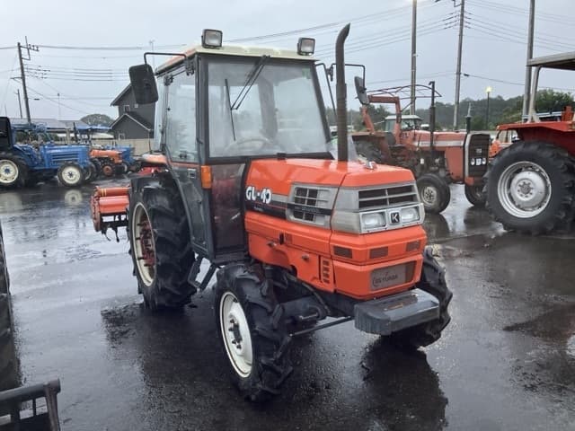 Tractor — Auction (lot 8462-2189)