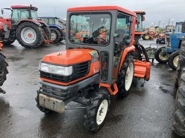 Tractor — Auction (lot 8462-2190)