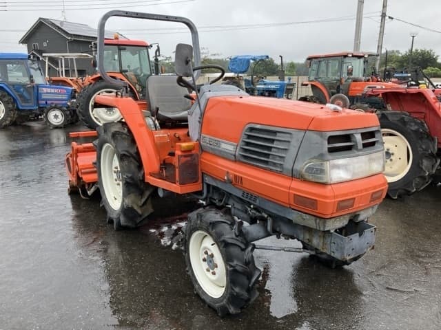 Tractor — Auction (lot 8462-2197)