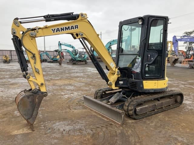 MINI EXCAVATOR — Auction (lot 8462-220)