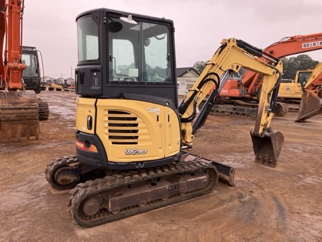 MINI EXCAVATOR — Auction (lot 8462-220)