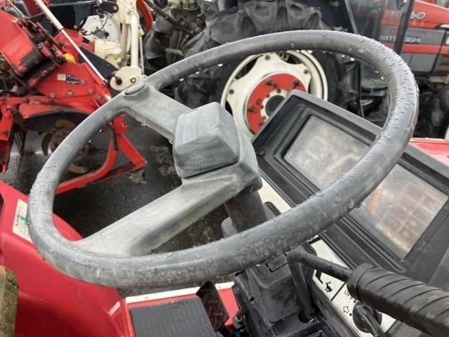 Tractor — Auction (lot 8462-2201)