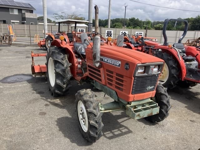 Tractor — Auction (lot 8462-2203)