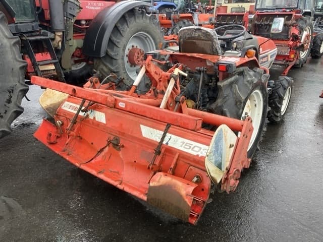 Tractor — Auction (lot 8462-2210)