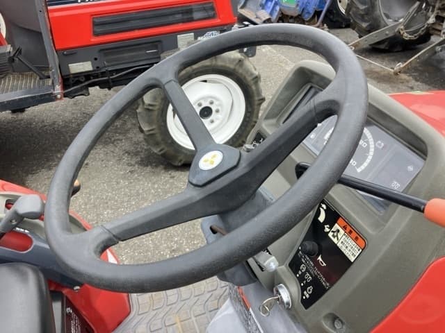 Tractor — Auction (lot 8462-2212)