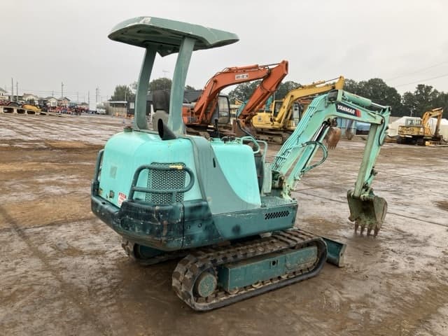 MINI EXCAVATOR — Auction (lot 8462-222)