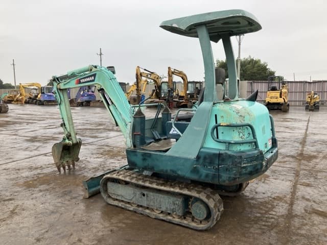 MINI EXCAVATOR — Auction (lot 8462-222)