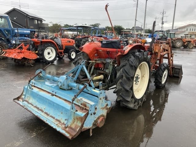 Tractor — Auction (lot 8462-2223)