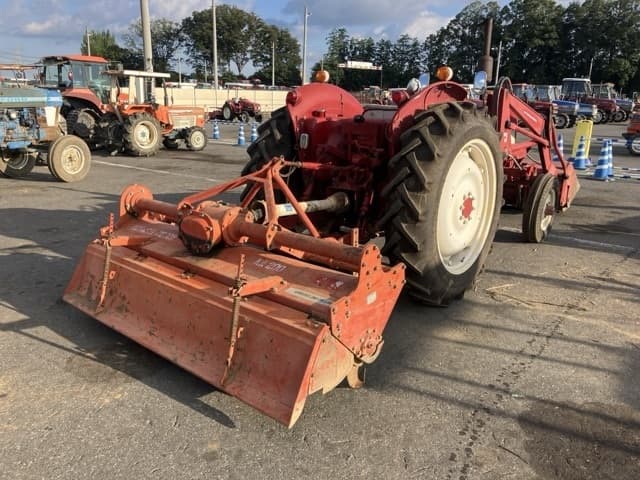 Tractor — Auction (lot 8462-2225)