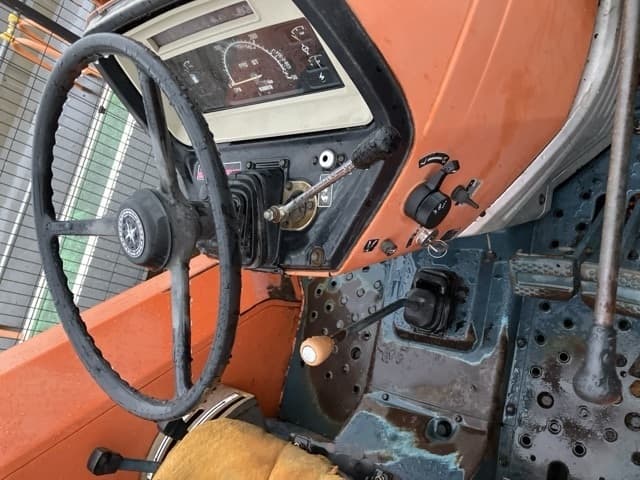 Tractor — Auction (lot 8462-2226)