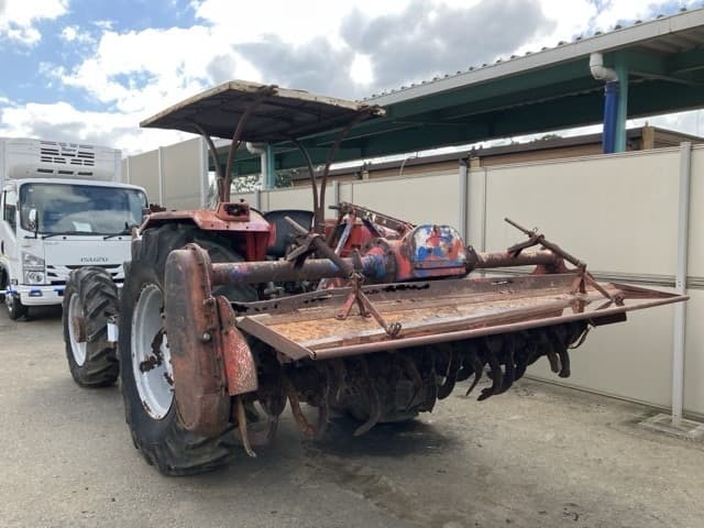 Tractor — Auction (lot 8462-2228)