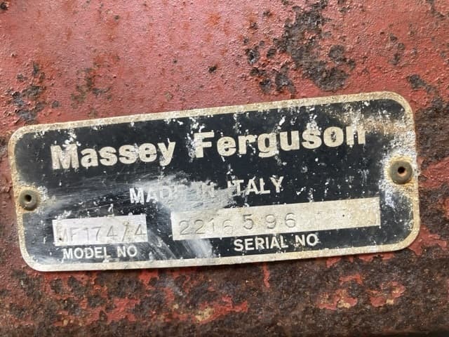 Tractor — Auction (lot 8462-2228)
