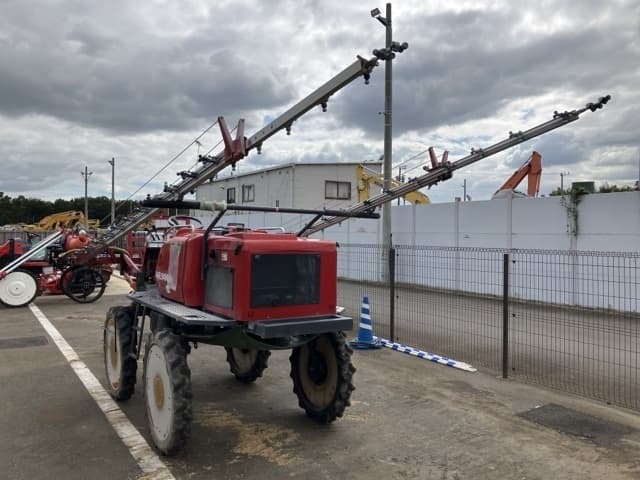 HIGH CLEARANCE BOOM SPRAYER — Auction (lot 8462-2234)