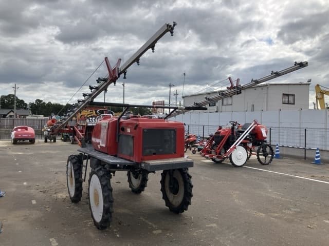 HIGH CLEARANCE BOOM SPRAYER — Auction (lot 8462-2235)