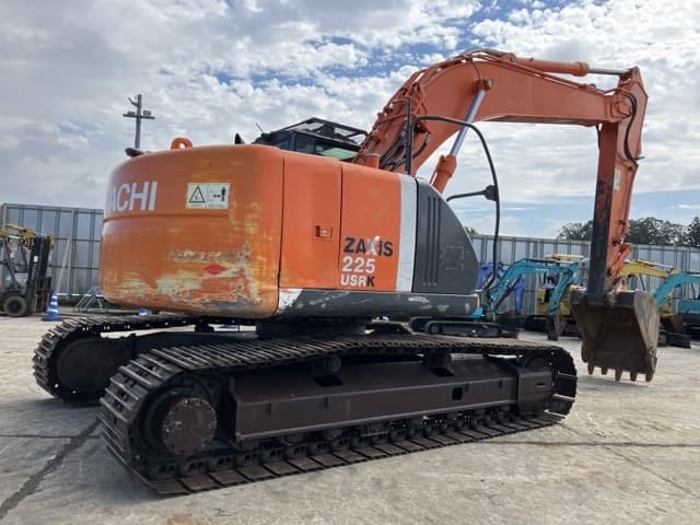 EXCAVATOR — Auction (lot 8462-227)