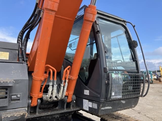 EXCAVATOR — Auction (lot 8462-227)