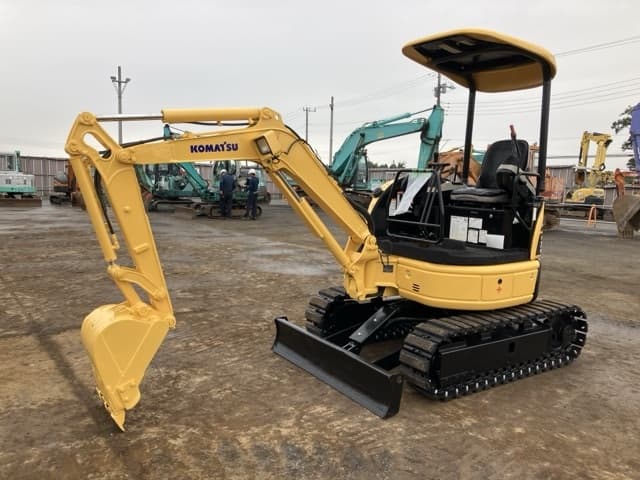 MINI EXCAVATOR — Auction (lot 8462-231)