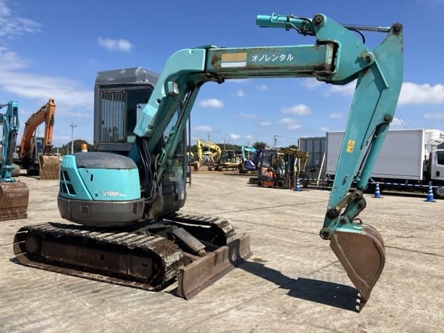 MINI EXCAVATOR — Auction (lot 8462-233)