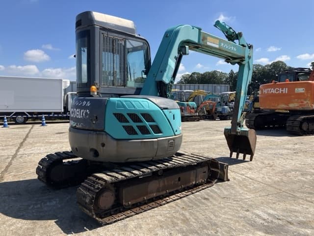MINI EXCAVATOR — Auction (lot 8462-233)